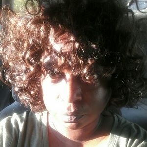 Meet your Posher, Taenia